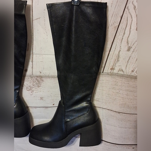 No Boundaries Women's Tall Lug Boots Black Size 9 - Picture 3 of 8